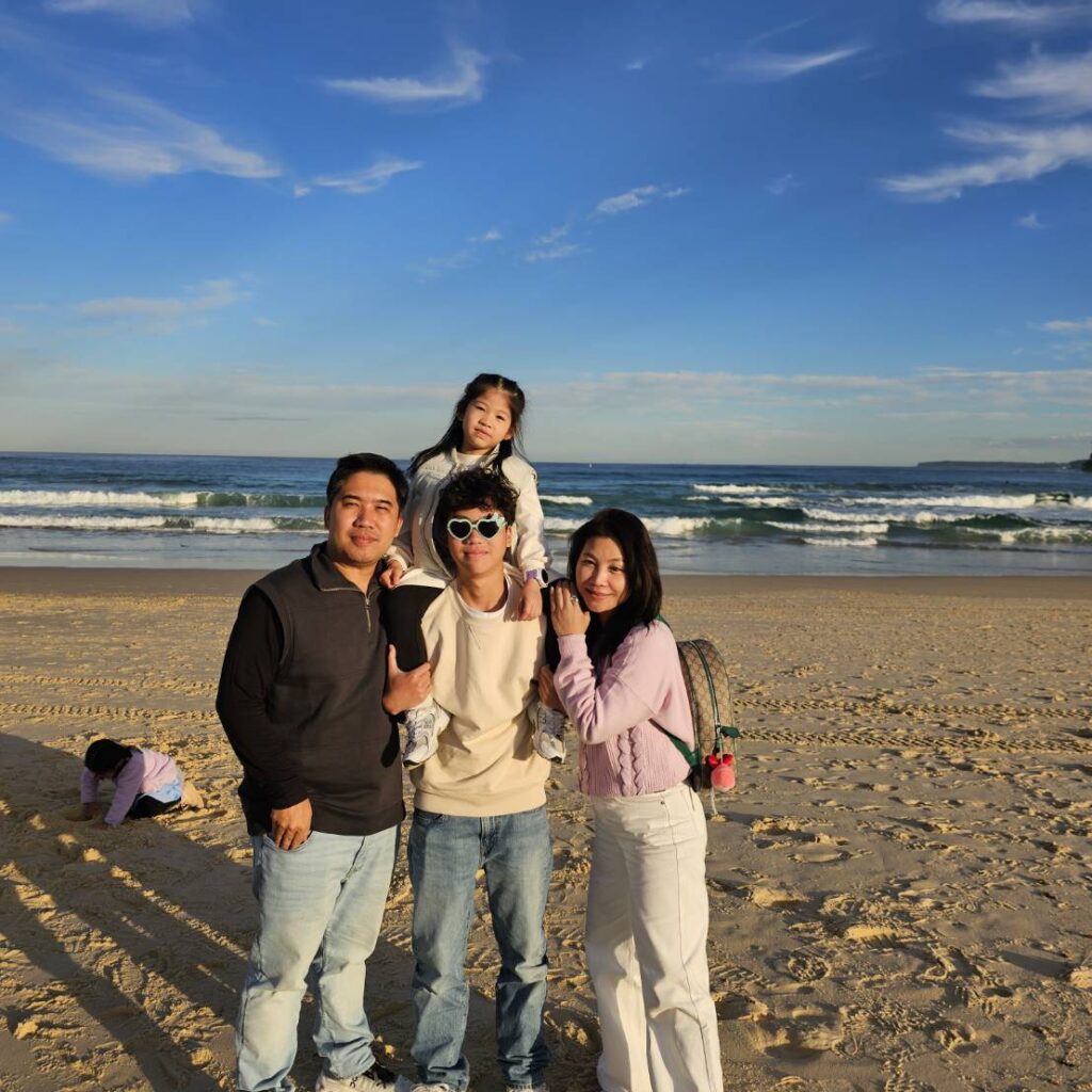 พาเด็กๆ สนุกสุดฟินที่ Bondi Beach ชายหาดชื่อดังระดับโลกในซิดนีย์ ประเทศออสเตรเลีย 🌊🇦🇺
