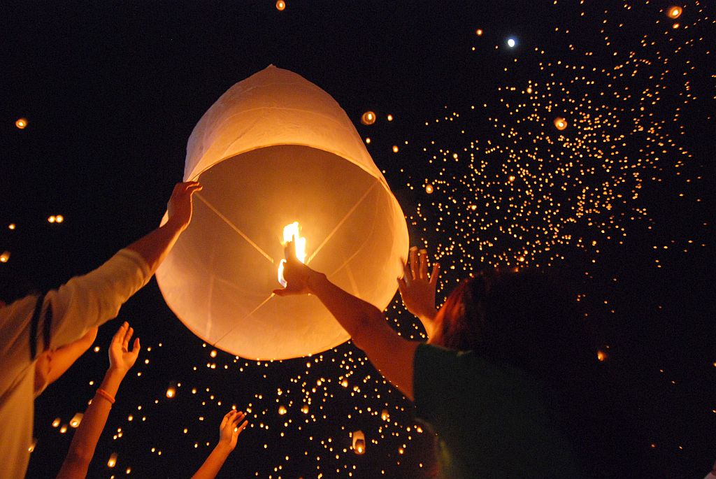 Chiang Mai: The Yi Peng Lantern Festival – 3-Day Private Tour