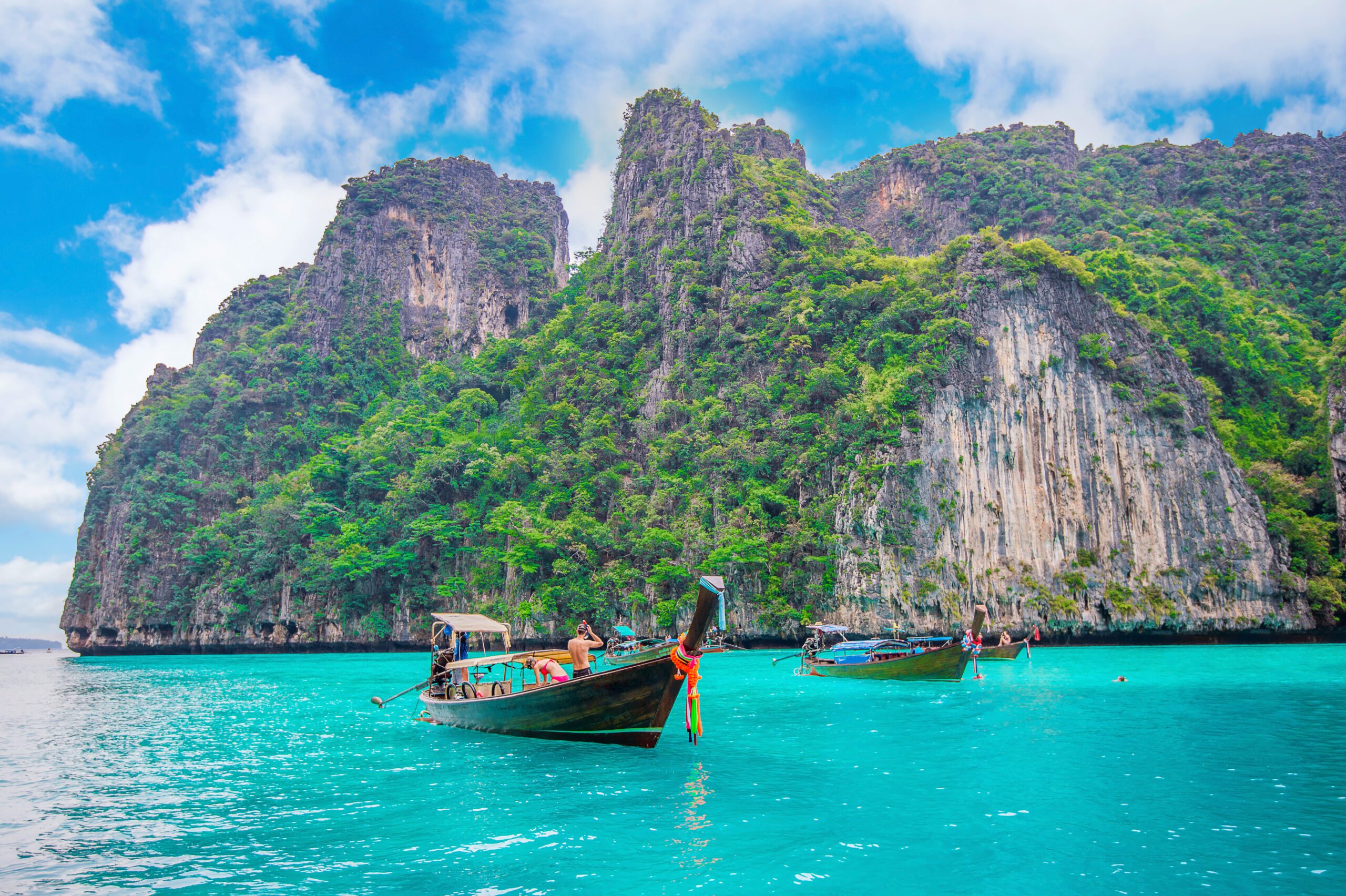 Eastern Thailand — turquoise Gulf waters and tropical islands from Koh Samet to Koh Chang