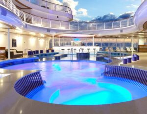 disney-cruise-singapore-2025-adult-pool